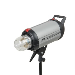 Вспышка Falcon Eyes Phantom II 300 BW студийная Вспышка Falcon Eyes Phantom II 300 BW студийная