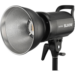 Осветитель светодиодный Godox SL60W студийный Осветитель светодиодный Godox SL60W студийный