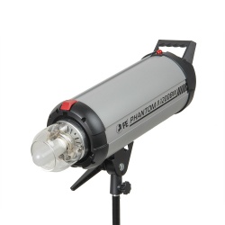 Вспышка Falcon Eyes Phantom II 1200 BW студийная Вспышка Falcon Eyes Phantom II 1200 BW студийная