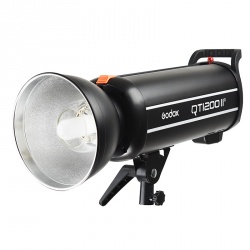 Вспышка студийная Godox QT1200IIM высокоскоростная Вспышка студийная Godox QT1200IIM высокоскоростная