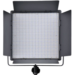 Осветитель светодиодный Godox LED1000С студийный Осветитель светодиодный Godox LED1000С студийный