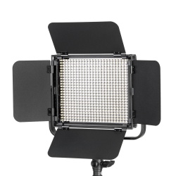 Осветитель светодиодный Falcon Eyes FlatLight 600 LED Осветитель светодиодный Falcon Eyes FlatLight 600 LED